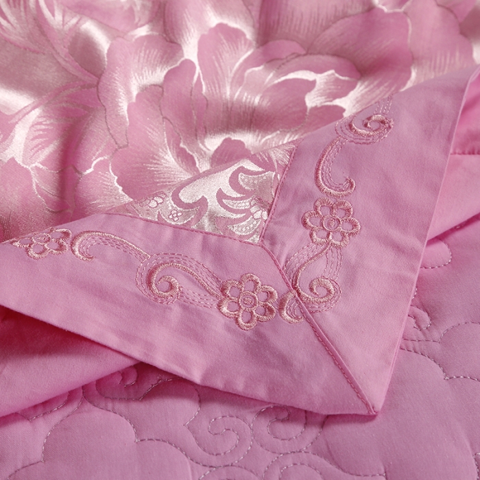 91家纺网 家纺一手货源 找家纺 福丽莱家纺  2023新款贡缎提花床裙四件套（夹棉）乔安迪-粉