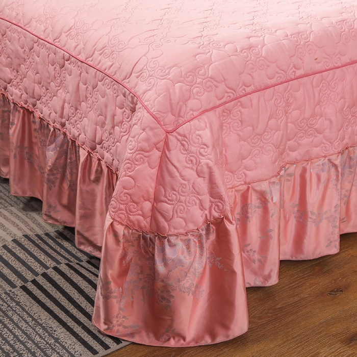 91家纺网 家纺一手货源 找家纺 福丽莱家纺  2023新款贡缎提花床裙四件套（夹棉）情梦花逸-粉玉