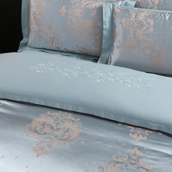 91家纺网 家纺一手货源 找家纺 福丽莱家纺  2023新款贡缎提花床裙四件套（夹棉）悦动旋律-杏兰