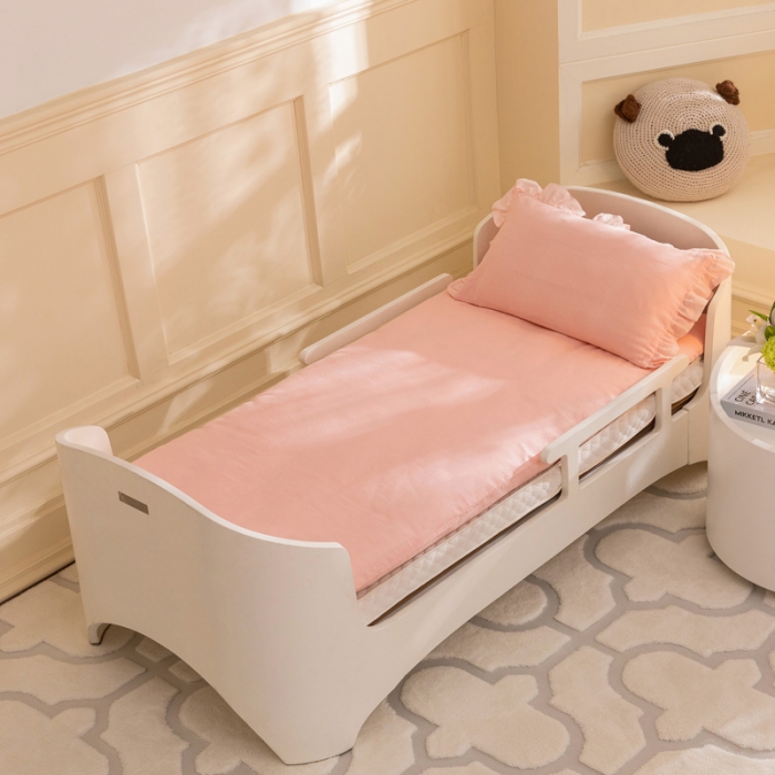 91家纺网 家纺一手货源 找家纺 喜多兔 2023新款纯棉双层纱绣花幼儿园三件套 粉色Q小兔