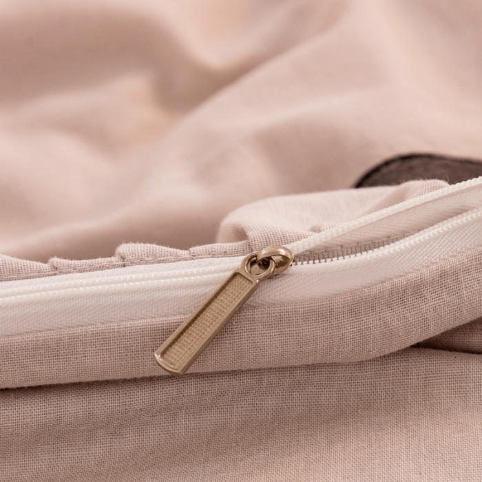 91家纺网 家纺一手货源 找家纺 喜多兔 2023新款纯棉双层纱绣花幼儿园三件套 灰色萌熊猫