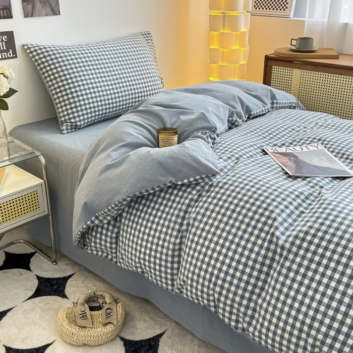 91家纺网 家纺一手货源 找家纺 蓝邻 2023新款学生季全棉色织水洗棉三件套四件套 海兰小格