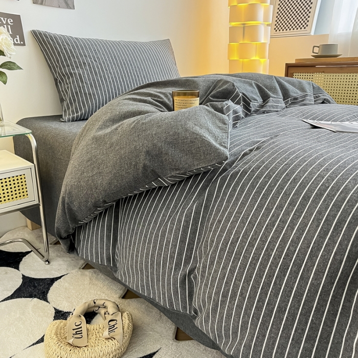 91家纺网 家纺一手货源 找家纺 蓝邻 2023新款学生季全棉色织水洗棉三件套四件套 灰细条