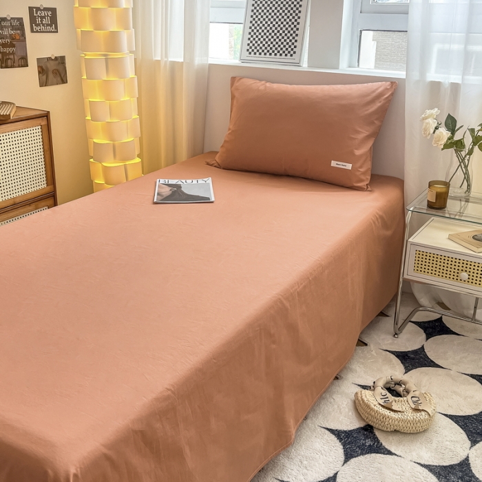 91家纺网 家纺一手货源 找家纺 蓝邻 2023新款学生季全棉色织水洗棉三件套四件套 焦糖色