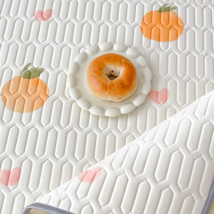 91家纺网 家纺一手货源 找家纺 顾里家纺 2023新款凉席豆豆夏被套件 爱心桔子