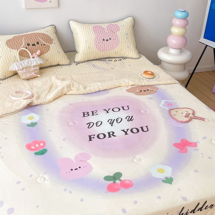 91家纺网 家纺一手货源 找家纺 顾里家纺 2023新款凉席豆豆夏被套件 爱心兔熊