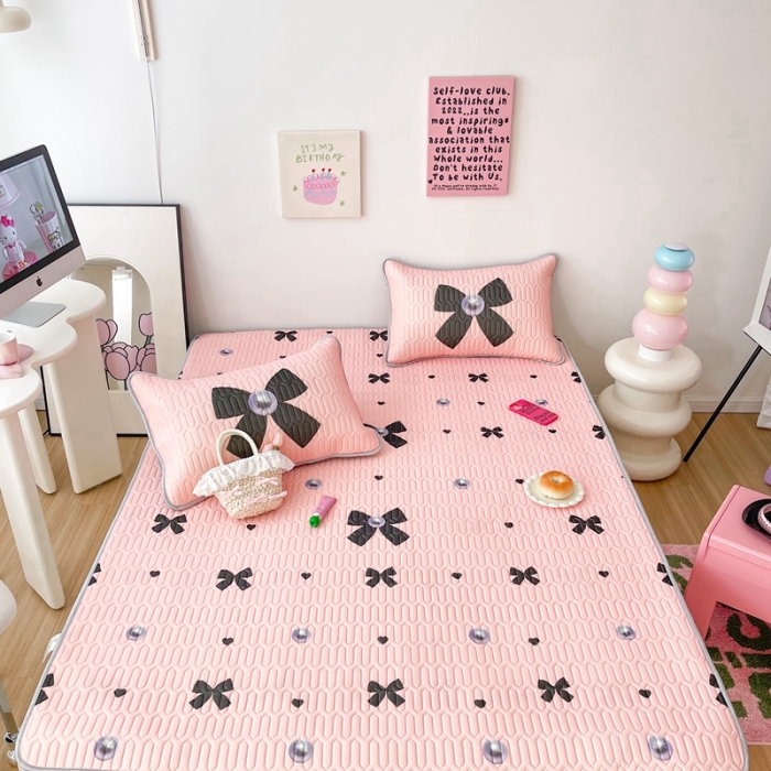 91家纺网 家纺一手货源 找家纺 顾里家纺 2023新款凉席豆豆夏被套件 赫本珍珠