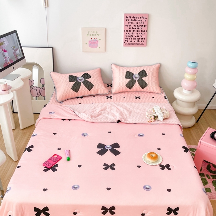 91家纺网 家纺一手货源 找家纺 顾里家纺 2023新款凉席豆豆夏被套件 赫本珍珠