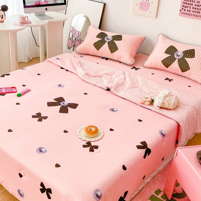 91家纺网 家纺一手货源 找家纺 顾里家纺 2023新款凉席豆豆夏被套件 赫本珍珠