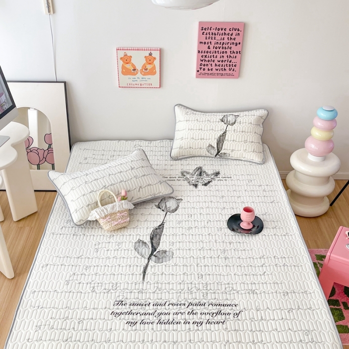 91家纺网 家纺一手货源 找家纺 顾里家纺 2023新款凉席豆豆夏被套件 素描花