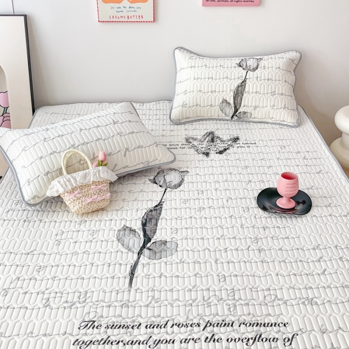 91家纺网 家纺一手货源 找家纺 顾里家纺 2023新款凉席豆豆夏被套件 素描花