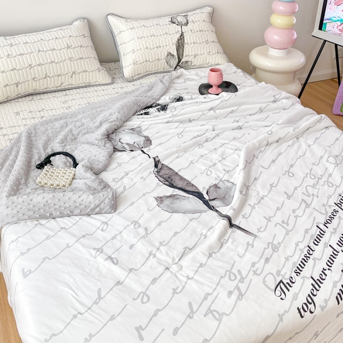 91家纺网 家纺一手货源 找家纺 顾里家纺 2023新款凉席豆豆夏被套件 素描花