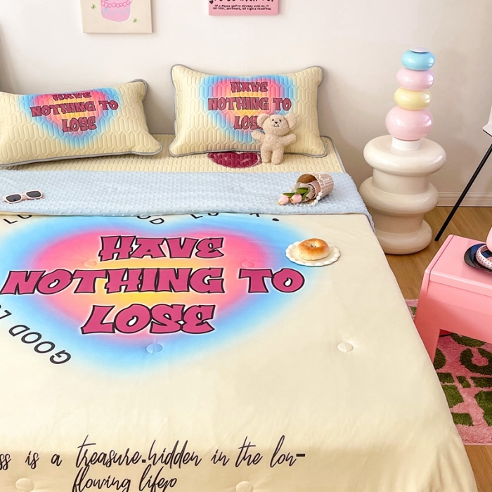 91家纺网 家纺一手货源 找家纺 顾里家纺 2023新款凉席豆豆夏被套件 甜酷爱心