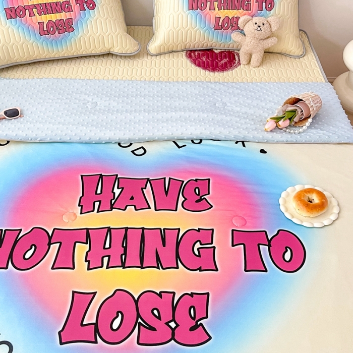 91家纺网 家纺一手货源 找家纺 顾里家纺 2023新款凉席豆豆夏被套件 甜酷爱心