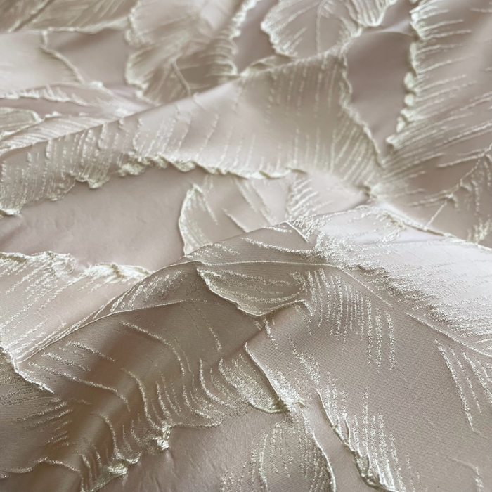 91家纺网 家纺一手货源 找家纺 布可家纺 2025新款轻奢精致浮雕刺绣提花四件套 茱丽叶-粉