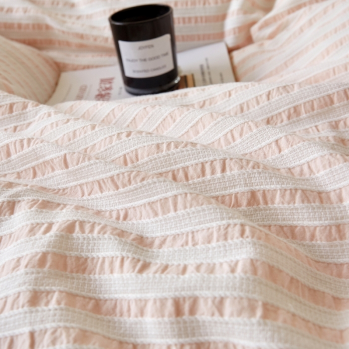 91家纺网 家纺一手货源 找家纺 安莱 2023新款韩式小清新色织水洗棉提花花边四件套 锦瑟 粉