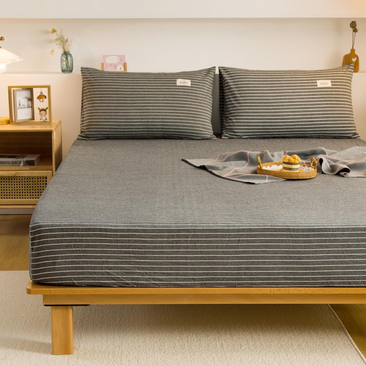 91家纺网 家纺一手货源 找家纺 柠萌家居 2023新款全棉色织水洗棉单床笠 中条纹深灰