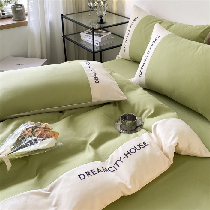 91家纺网 家纺一手货源 找家纺 盛秋家纺 2025新款思雅系列水洗磨毛双拼刺绣四件套 思雅-果绿+奶昔白