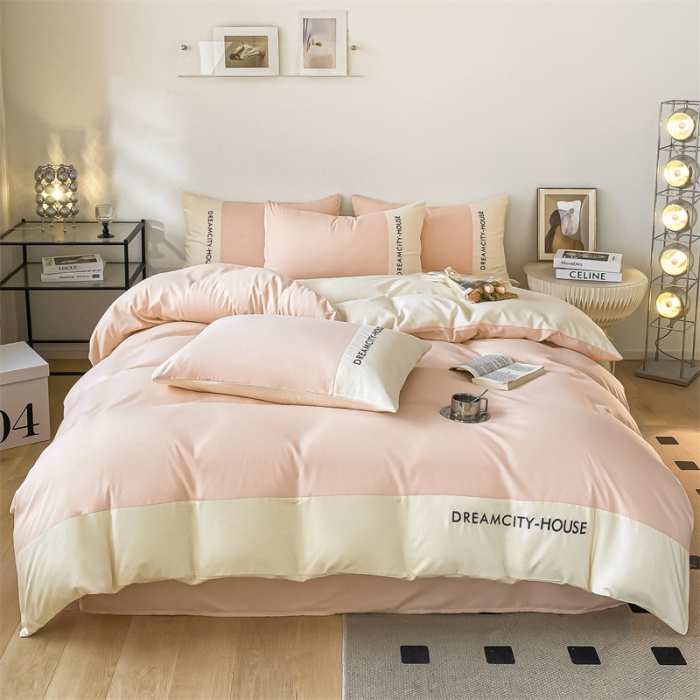 91家纺网 家纺一手货源 找家纺 盛秋家纺 2025新款思雅系列水洗磨毛双拼刺绣四件套 思雅-奶油粉+奶昔白