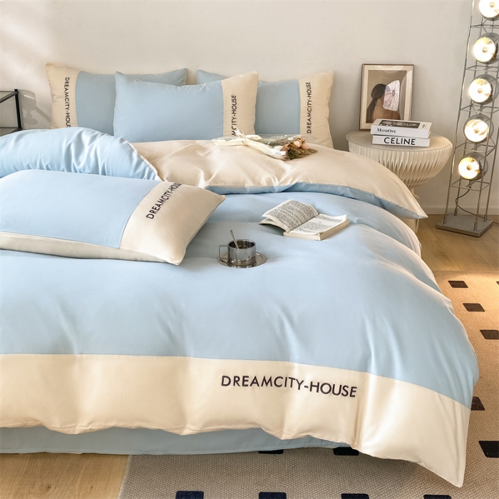 91家纺网 家纺一手货源 找家纺 盛秋家纺 2025新款思雅系列水洗磨毛双拼刺绣四件套 思雅-天空蓝+奶昔白