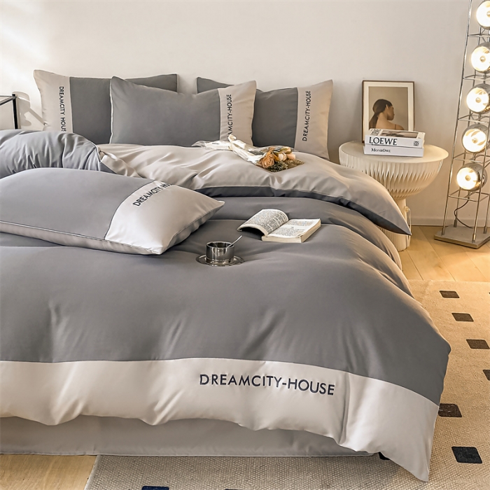 91家纺网 家纺一手货源 找家纺 盛秋家纺 2025新款思雅系列水洗磨毛双拼刺绣四件套 思雅-中灰+山灰