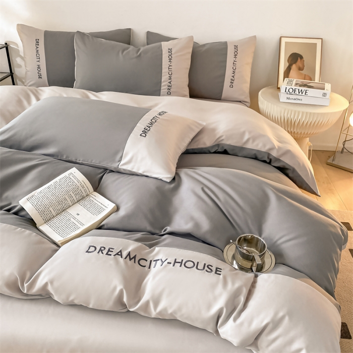 91家纺网 家纺一手货源 找家纺 盛秋家纺 2025新款思雅系列水洗磨毛双拼刺绣四件套 思雅-中灰+山灰