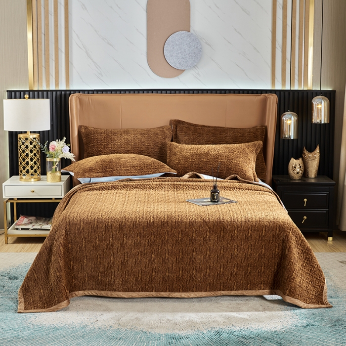 91家纺网 家纺一手货源 找家纺 佳梦家纺 2023新款冬季色织绗缝床盖榻榻米垫子牛奶绒毛毯 深咖