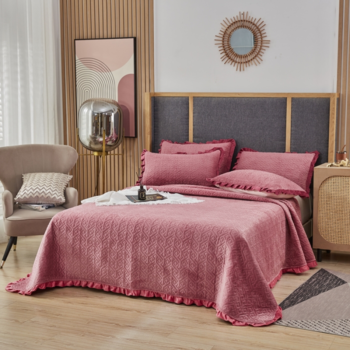 91家纺网 家纺一手货源 找家纺 佳梦家纺 牛奶绒纯色花边床盖绗缝夹棉绒毯三件套榻榻米席梦思床垫子 豆沙