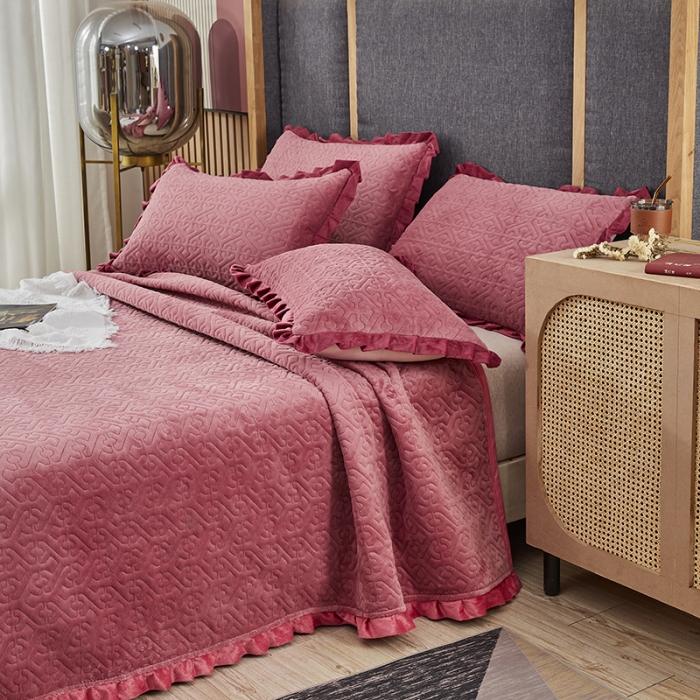 91家纺网 家纺一手货源 找家纺 佳梦家纺 牛奶绒纯色花边床盖绗缝夹棉绒毯三件套榻榻米席梦思床垫子 豆沙