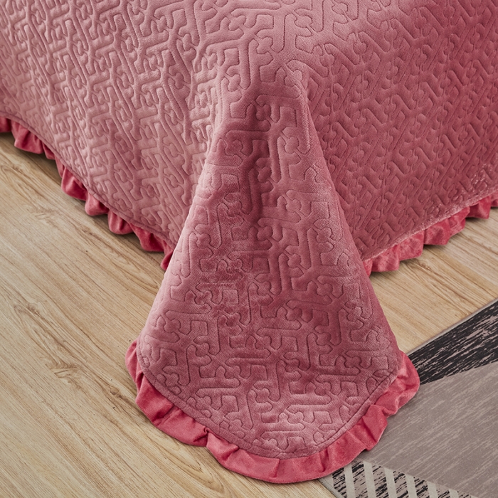 91家纺网 家纺一手货源 找家纺 佳梦家纺 牛奶绒纯色花边床盖绗缝夹棉绒毯三件套榻榻米席梦思床垫子 豆沙