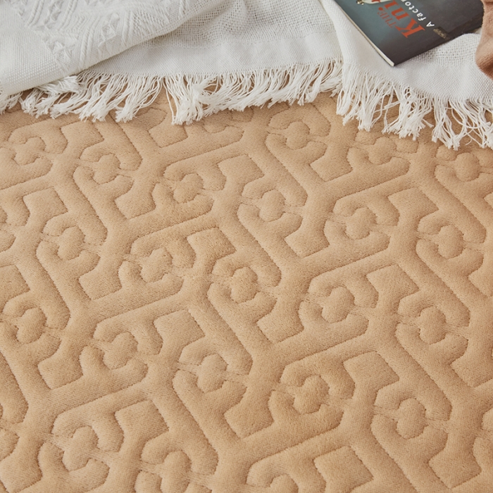 91家纺网 家纺一手货源 找家纺 佳梦家纺 牛奶绒纯色花边床盖绗缝夹棉绒毯三件套榻榻米席梦思床垫子 咖色