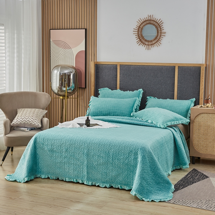 91家纺网 家纺一手货源 找家纺 佳梦家纺 牛奶绒纯色花边床盖绗缝夹棉绒毯三件套榻榻米席梦思床垫子 绿色