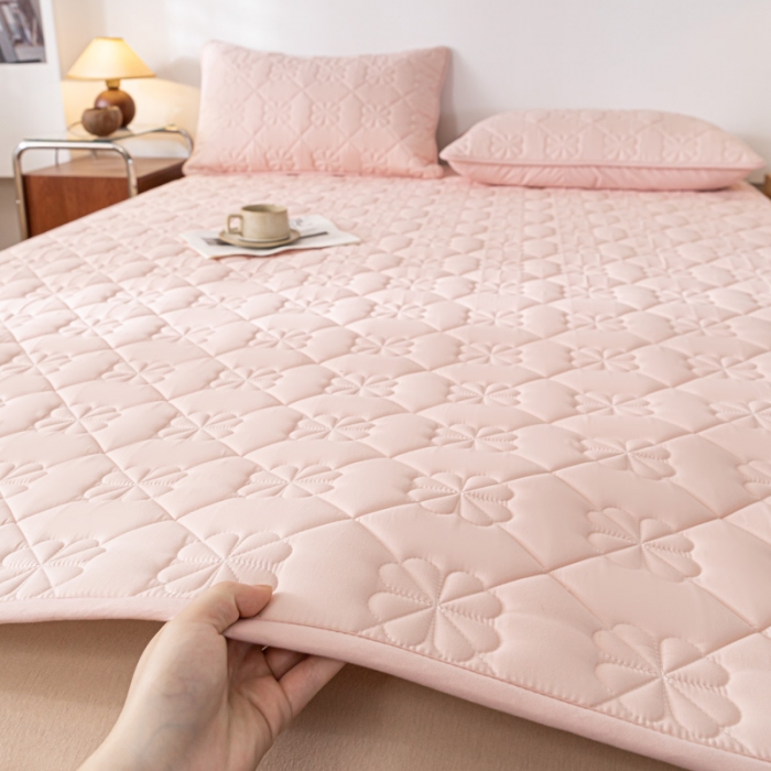 91家纺网 家纺一手货源 找家纺 芬晴家纺 2023新款A类大豆抗菌床护垫 格林-豆沙粉