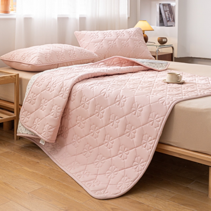 91家纺网 家纺一手货源 找家纺 芬晴家纺 2023新款A类大豆抗菌床护垫 格林-豆沙粉