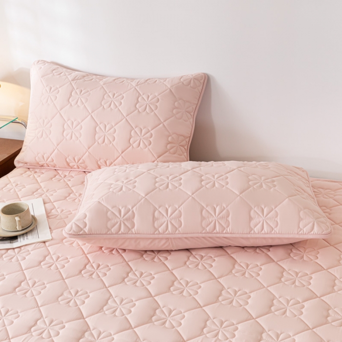 91家纺网 家纺一手货源 找家纺 芬晴家纺 2023新款A类大豆抗菌床护垫 格林-豆沙粉