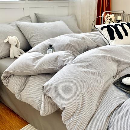91家纺网 家纺一手货源 找家纺 莱茵家居 2024新款色织水洗棉小小系列四件套 条小灰