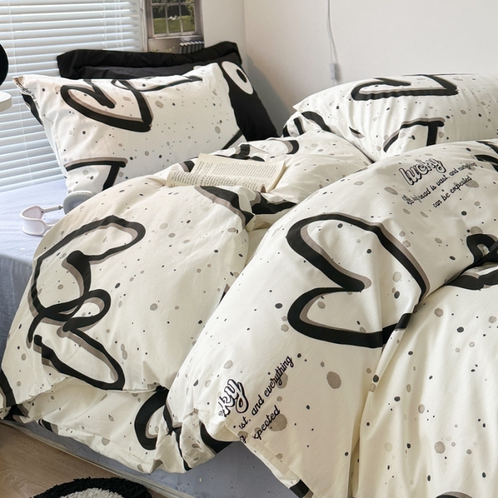 91家纺网 家纺一手货源 找家纺 昔可家纺 2023新款全棉学生季北欧风四件套 泼墨爱心黑