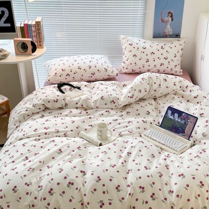91家纺网 家纺一手货源 找家纺 昔可家纺 2023新款全棉小花系列四件套 小小的樱桃