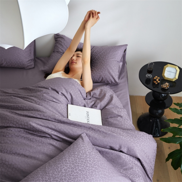 91家纺网 家纺一手货源 找家纺 安莱生活 2023爆款100S纯棉提花轻工艺刺绣系列四件套 轻工艺刺绣-狂野黛紫