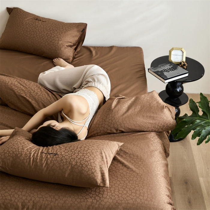 91家纺网 家纺一手货源 找家纺 安莱生活 2023爆款100S纯棉提花轻工艺刺绣系列四件套 轻工艺刺绣-狂野焦糖