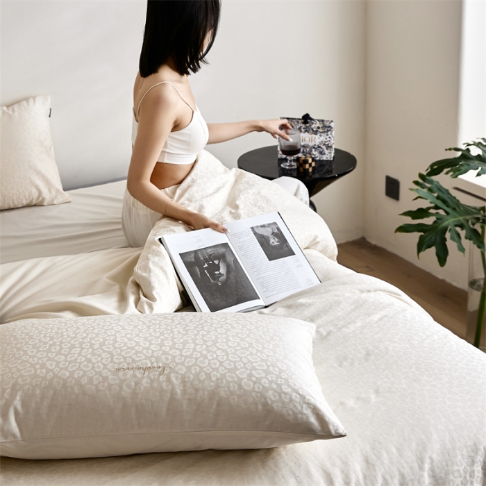 91家纺网 家纺一手货源 找家纺 安莱生活 2023爆款100S纯棉提花轻工艺刺绣系列四件套 轻工艺刺绣-狂野盐白