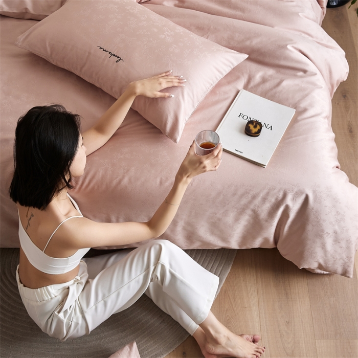 91家纺网 家纺一手货源 找家纺 安莱生活 2023爆款100S纯棉提花轻工艺刺绣系列四件套 轻工艺刺绣-青岚嫩粉