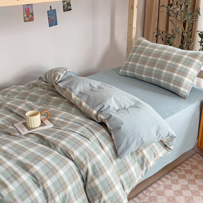 91家纺网 家纺一手货源 找家纺 玖弘家居 2023新款A类全棉色织学生上下铺三件套 简兮绿