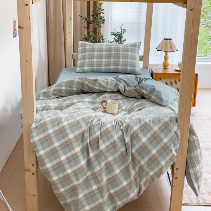 91家纺网 家纺一手货源 找家纺 玖弘家居 2023新款A类全棉色织学生上下铺三件套 简兮绿