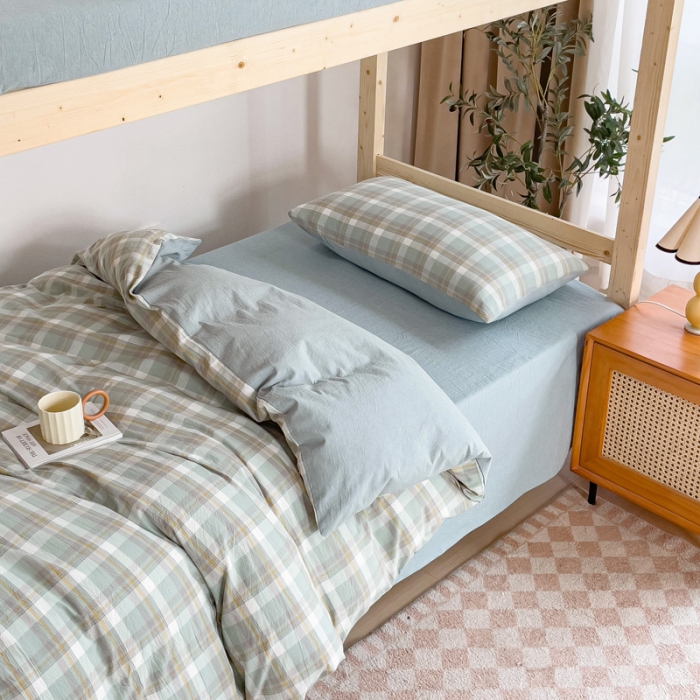 91家纺网 家纺一手货源 找家纺 玖弘家居 2023新款A类全棉色织学生上下铺三件套 简兮绿