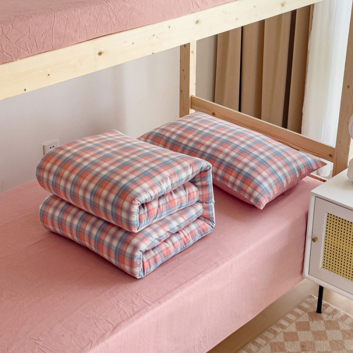 91家纺网 家纺一手货源 找家纺 玖弘家居 2023新款A类全棉色织学生上下铺三件套 星空桔