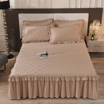 91家纺网 家纺一手货源 找家纺 美达 2025新款A类全棉抗菌夹棉床裙 魅力驼