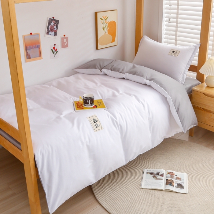 91家纺网 家纺一手货源 找家纺 乐旗 2023新款全棉13372纯色三件套木头床风格 白+灰