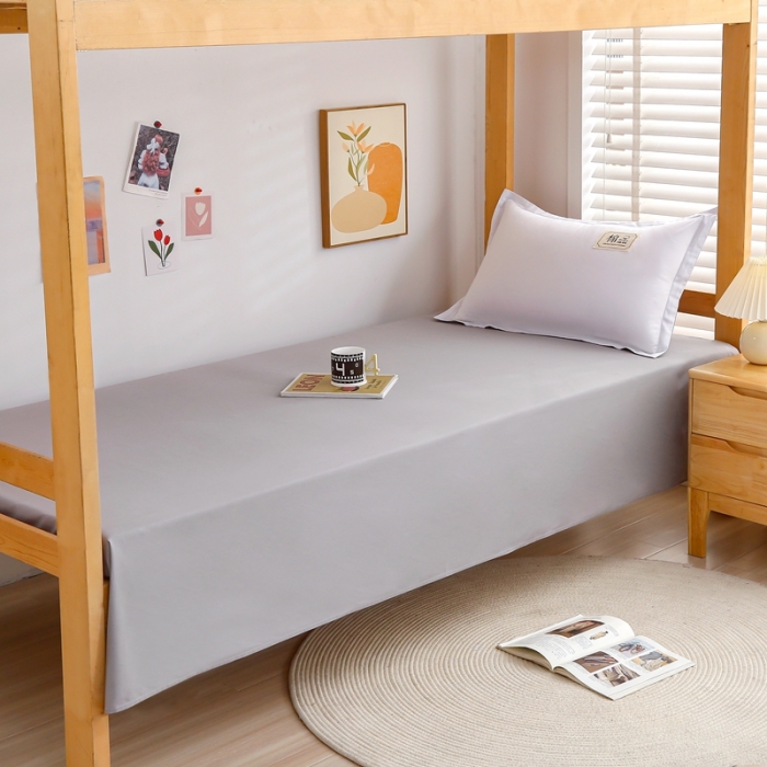 91家纺网 家纺一手货源 找家纺 乐旗 2023新款全棉13372纯色三件套木头床风格 白+灰