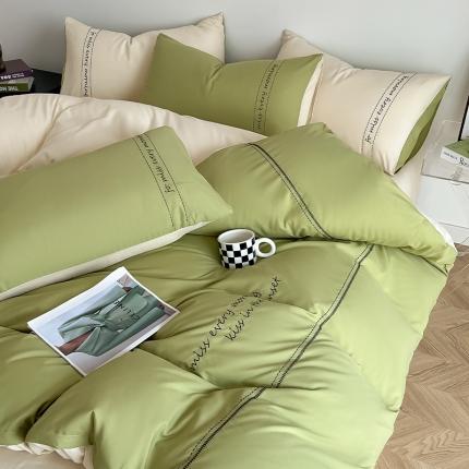 91家纺网 家纺一手货源 找家纺 尤米 2023新款磨毛刺绣纯色双拼卡洛森系列--单被套 果绿+奶茶